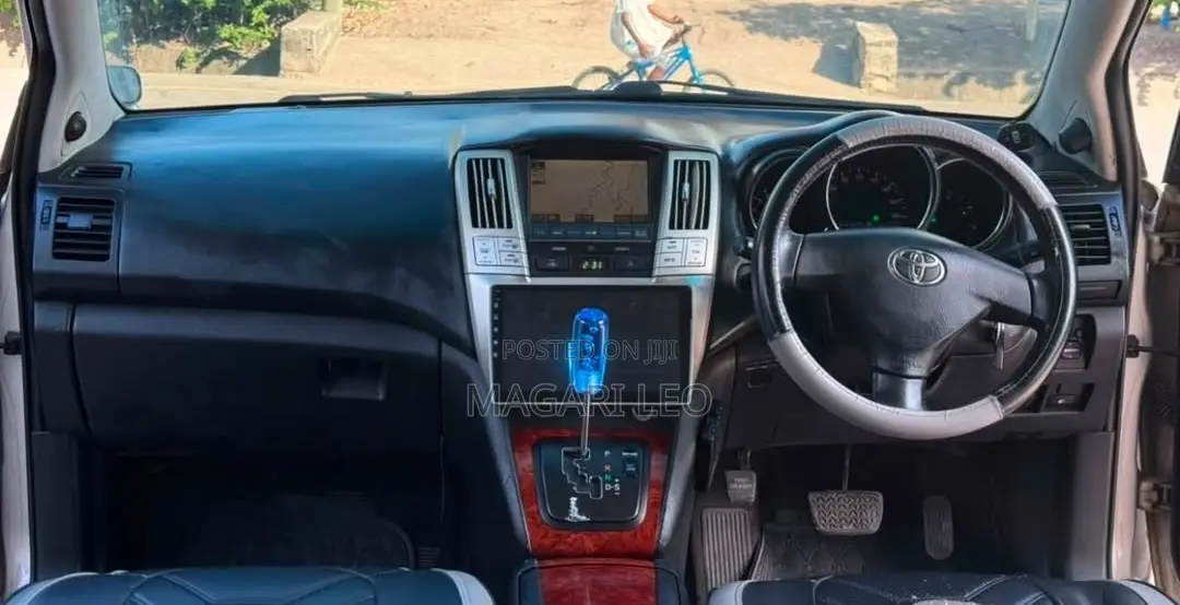 Toyota Harrier 2.4 2006 Beige