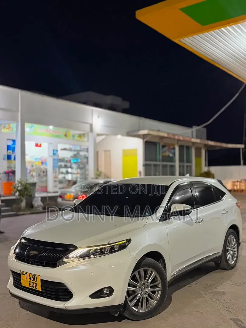 Toyota Harrier 2015 White