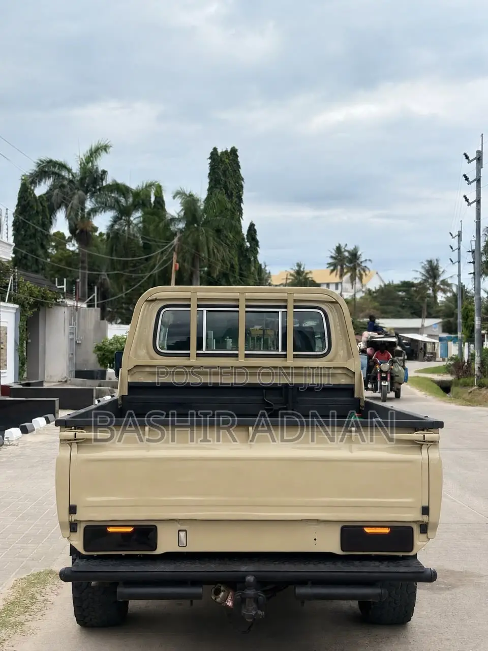 Toyota Land Cruiser 79 Series 2015 Beige