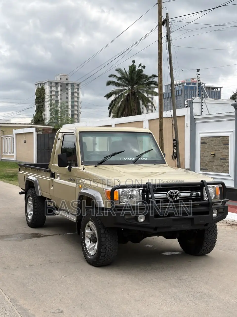 Toyota Land Cruiser 79 Series 2015 Beige