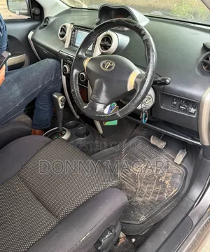 Toyota IST 2004 Gray