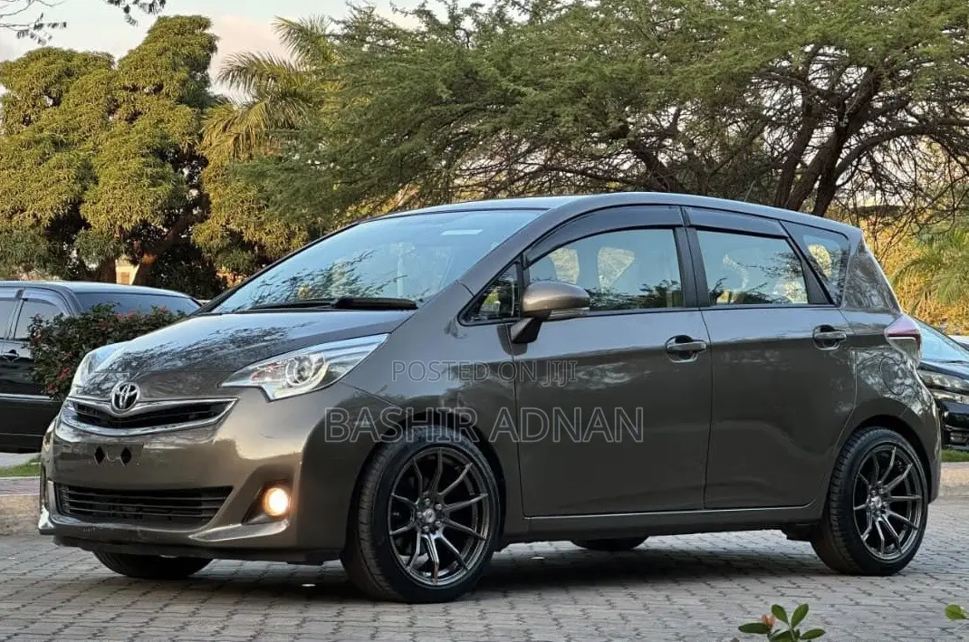 Toyota Ractis 1.5 FWD 2015 Brown