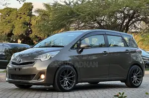 Toyota Ractis 1.5 FWD 2015 Brown