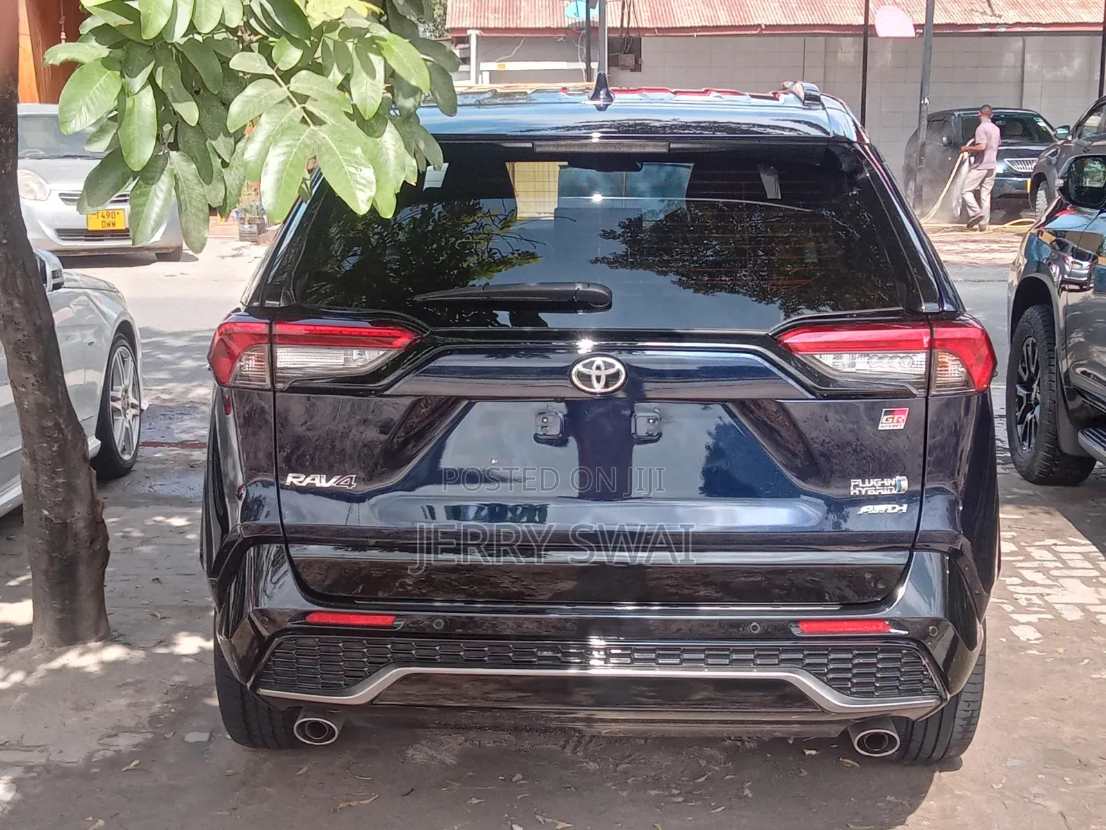 Toyota RAV4 Hybrid 2024 Blue