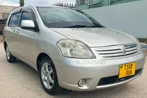 Toyota Raum 1.5 FWD 2004 Beige