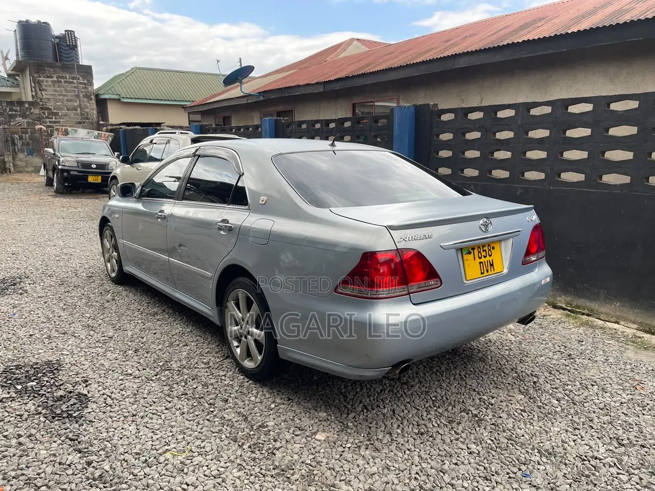 Toyota Crown Royale 2005 Blue