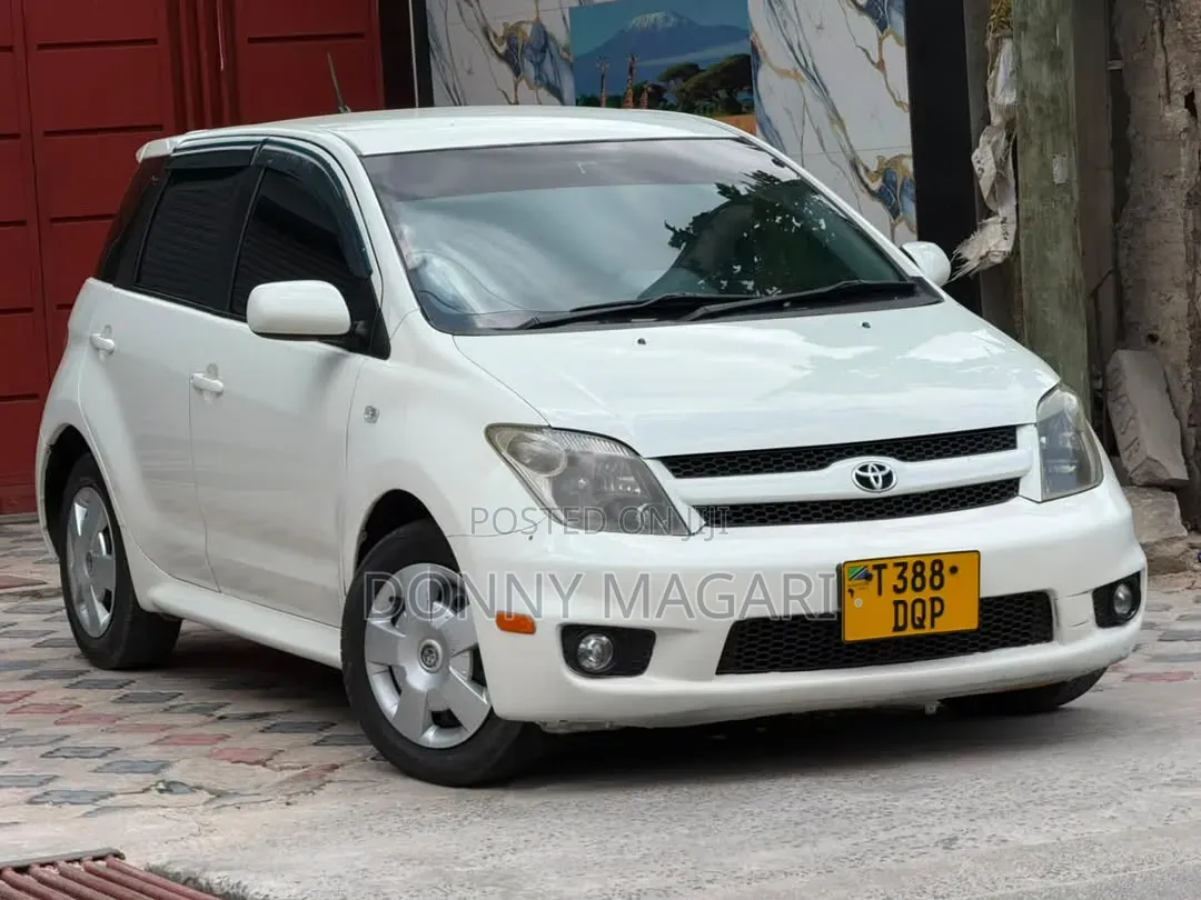 Toyota IST 2005 White