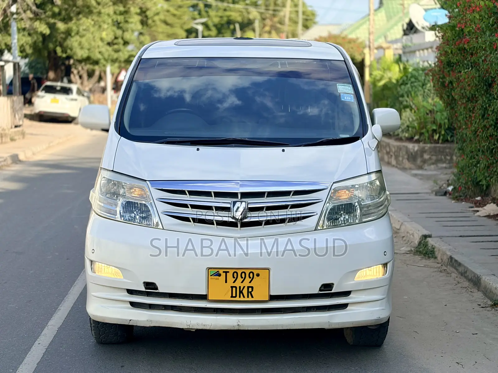Toyota Alphard 2.4 Petrol AWD 2007 White