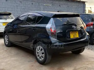 Toyota Aqua 2011 Black