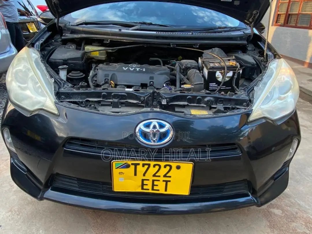 Toyota Aqua 2011 Black