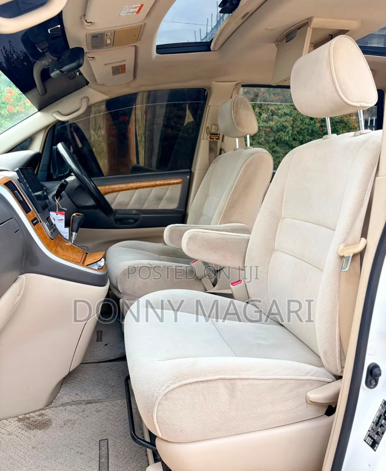 Toyota Alphard 2006 White