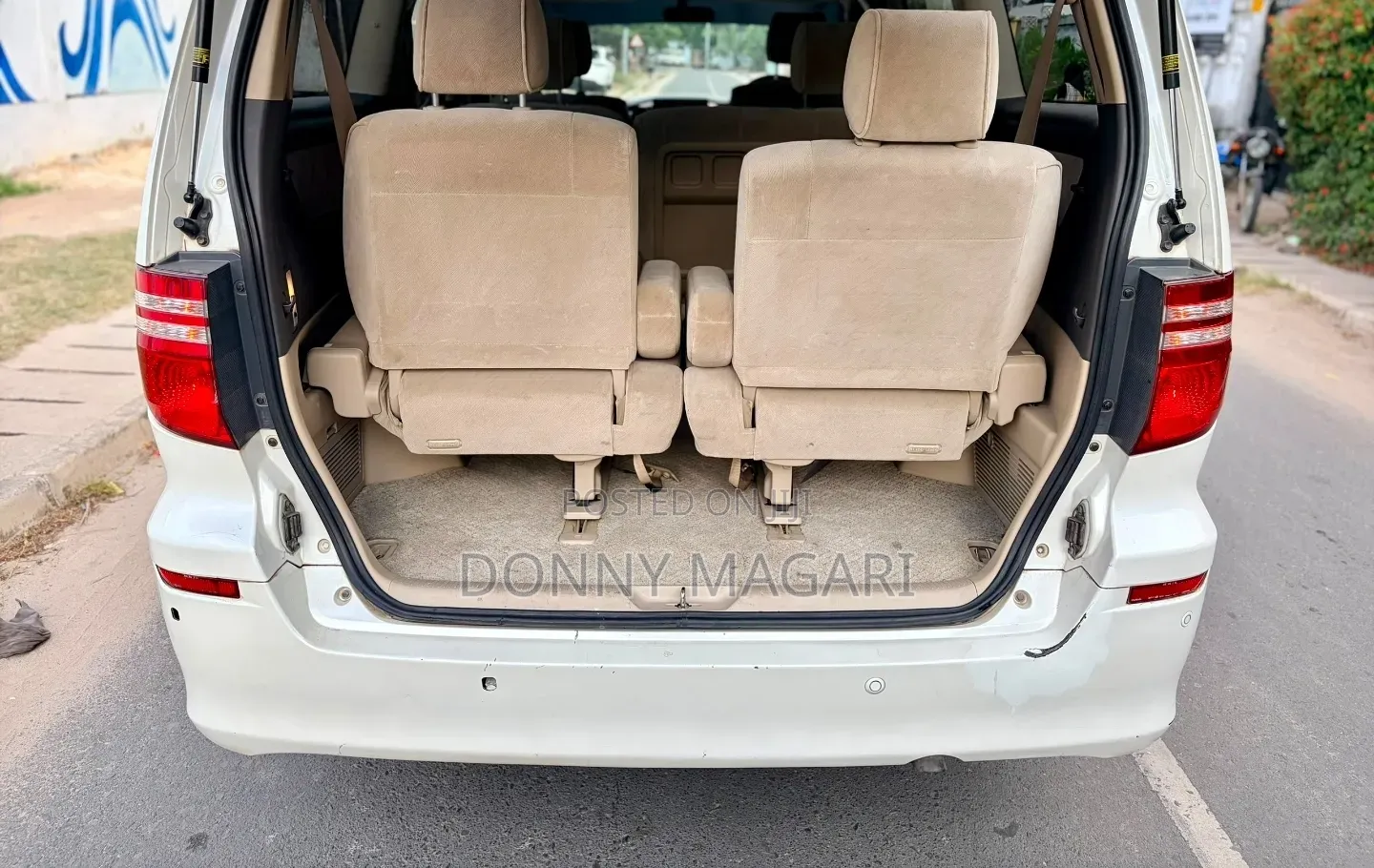 Toyota Alphard 2006 White