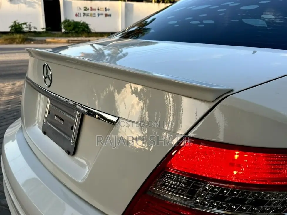 Mercedes-Benz C-Class 2008 White
