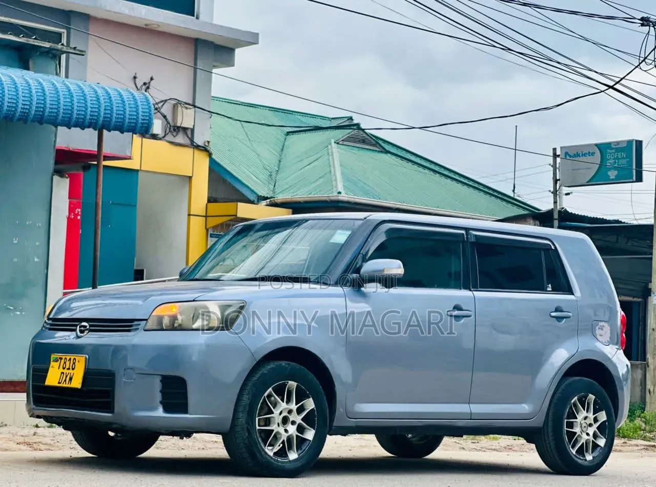 Toyota Corolla Rumion 2008 Gray