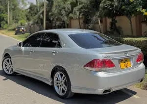 Toyota Crown 2011 Silver