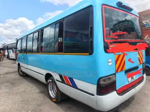 Toyota Coaster 2004 Blue
