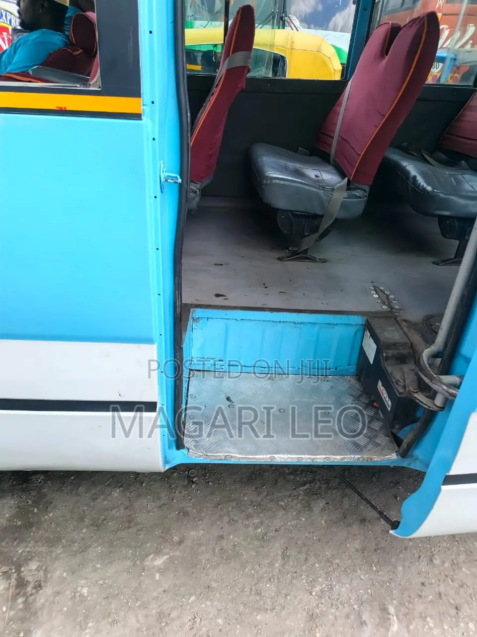 Toyota Coaster 2004 Blue