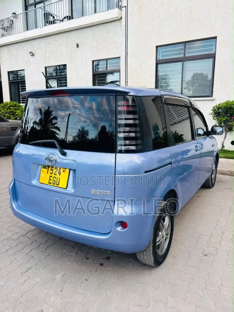 Toyota Sienta 1.5 AWD 2005 Blue