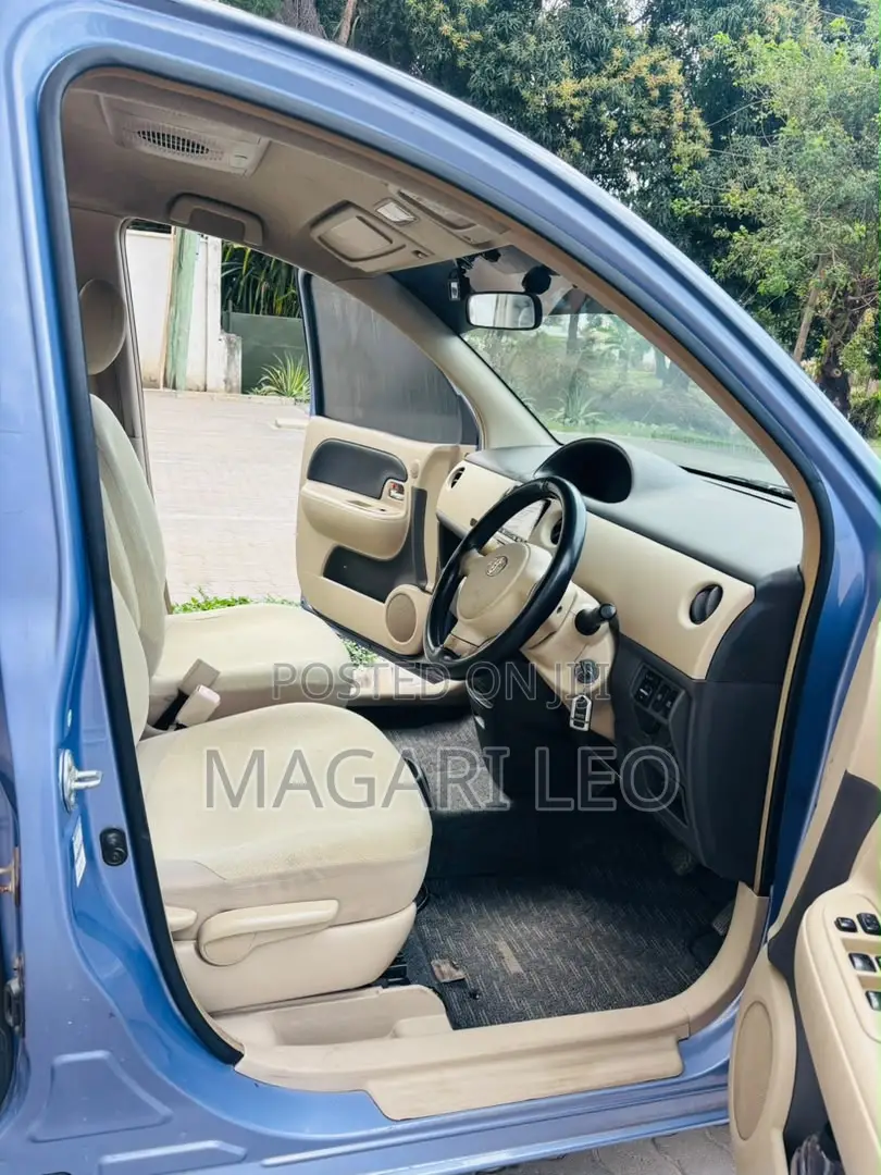 Toyota Sienta 1.5 AWD 2005 Blue