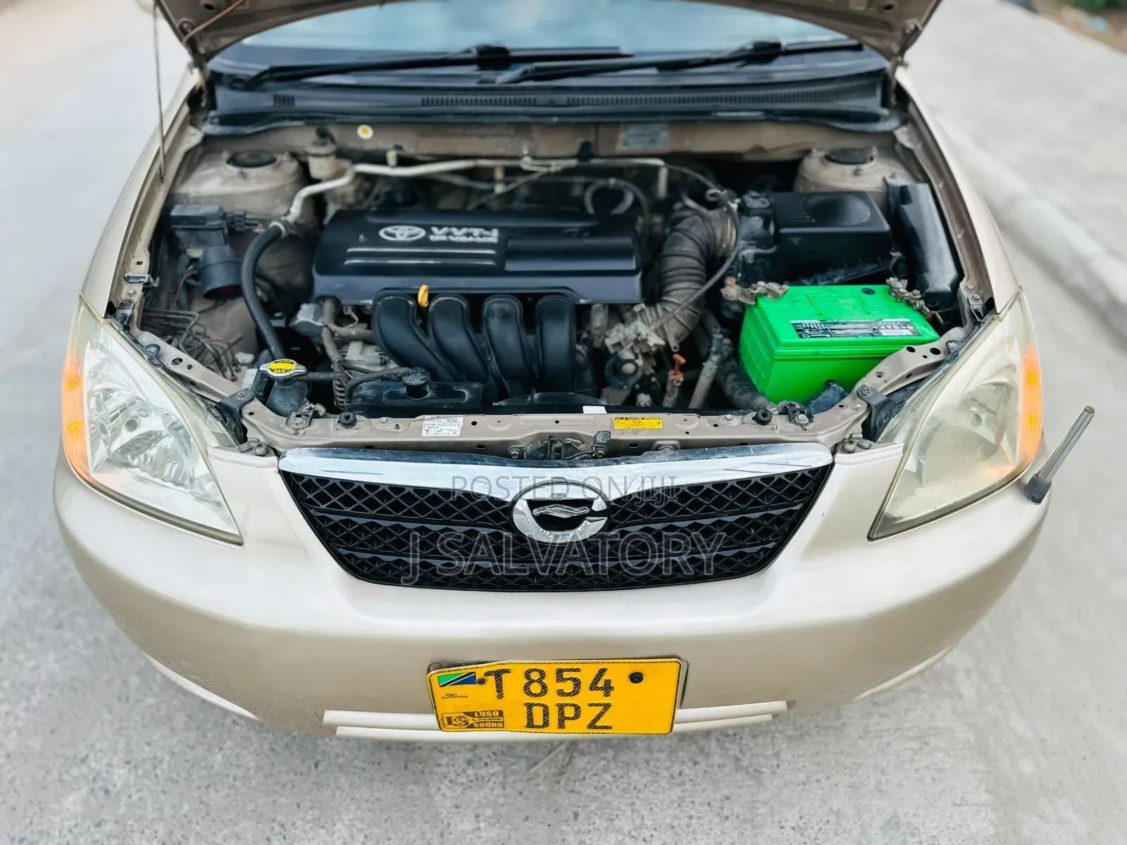 Toyota Corolla RunX 2004 Gold