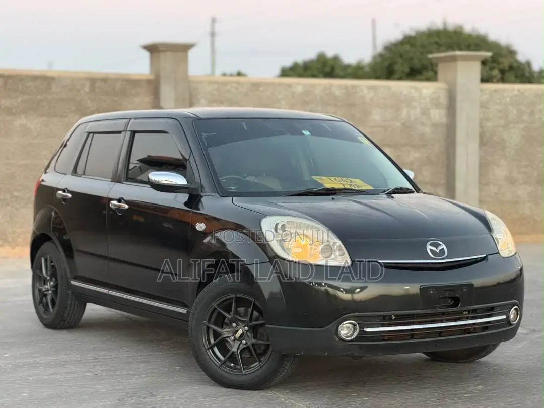 Mazda Verisa 2011 Maroon