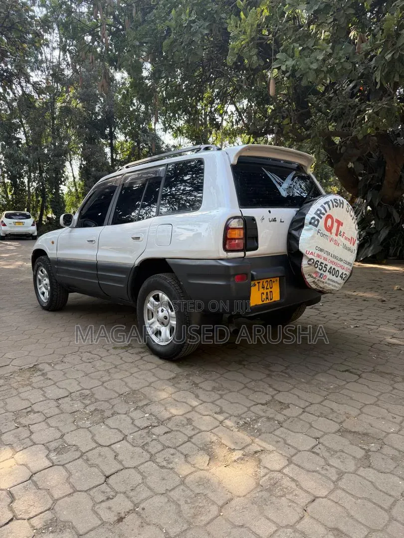 Toyota RAV4 1999 Pearl