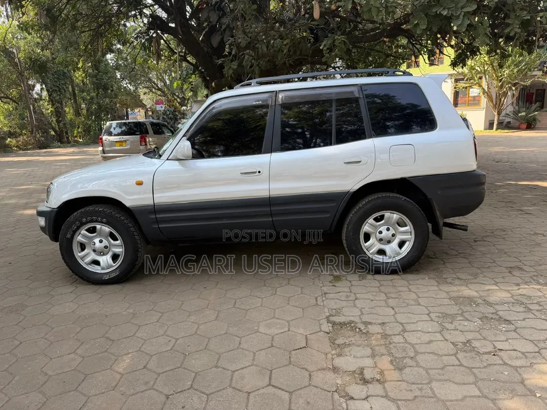 Toyota RAV4 1999 Pearl