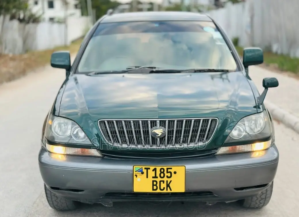 Toyota Harrier 3.0 V6 2005 Green