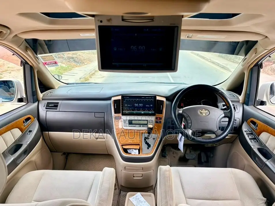 Toyota Alphard 2.4 Petrol FWD 2006 White