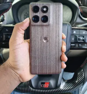 Motorola Edge 60 Pro 256 GB Rose Gold