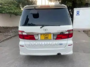 Toyota Alphard 2004 White