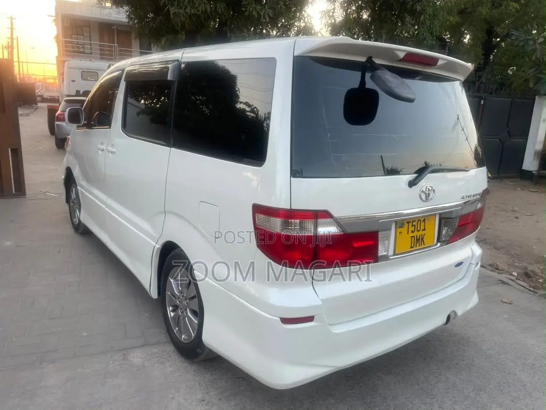 Toyota Alphard 2004 White