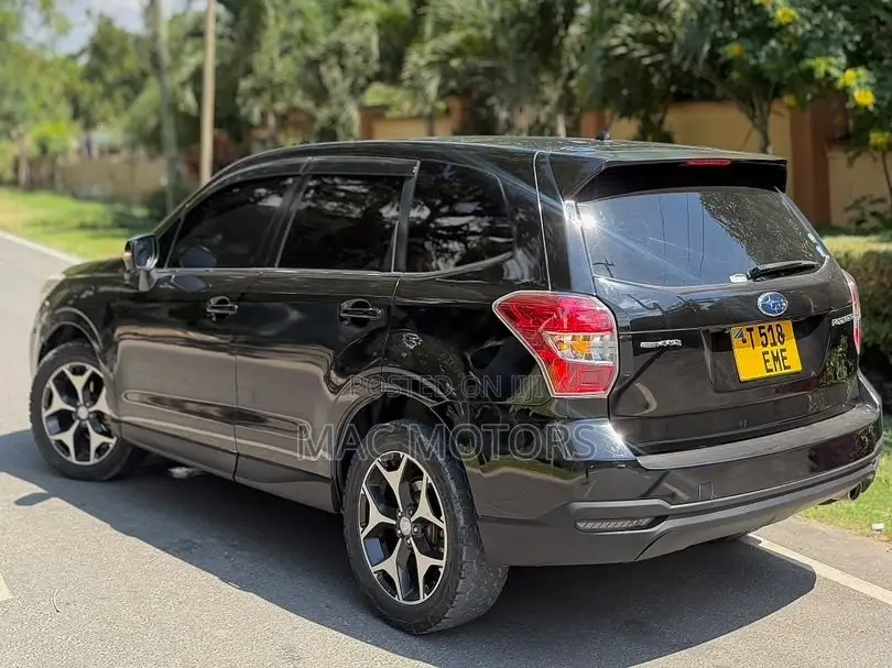Subaru Forester 2014 Black