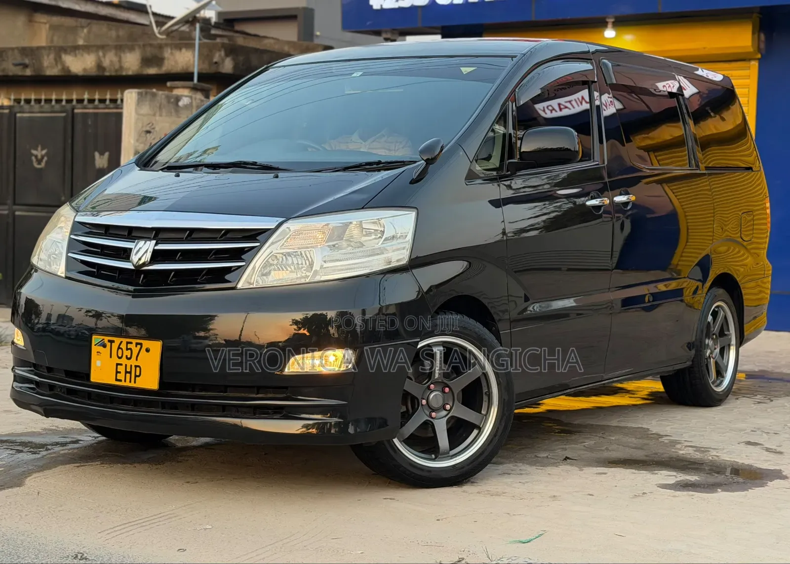 Toyota Alphard 2008