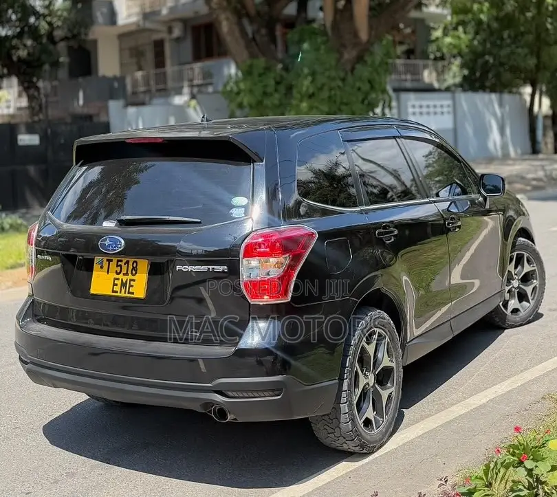 Subaru Forester 2014 Black