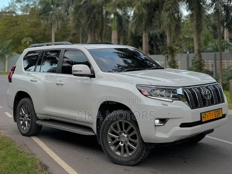 Toyota Land Cruiser Prado 2020 White