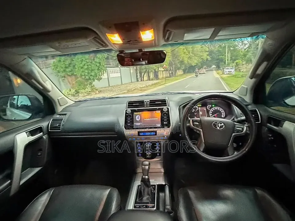 Toyota Land Cruiser Prado 2020 White