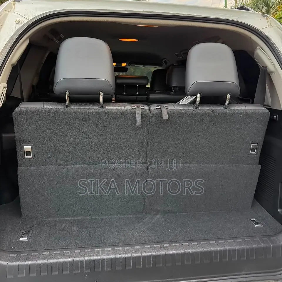 Toyota Land Cruiser Prado 2020 White