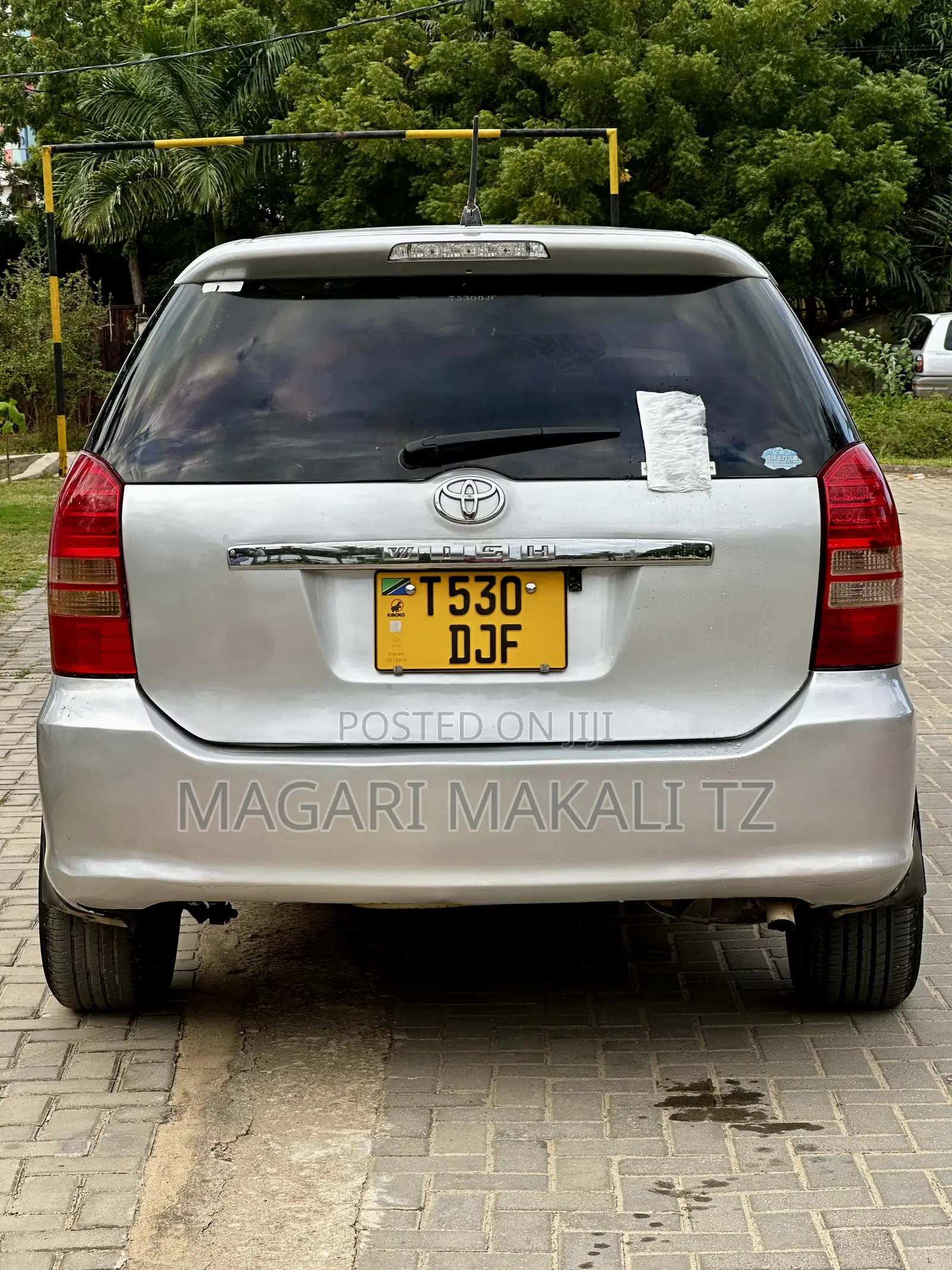 Toyota Wish 2004 Silver