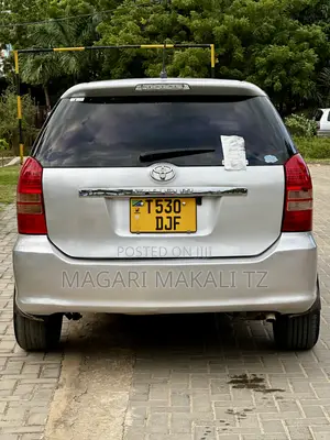 Toyota Wish 2004 Silver
