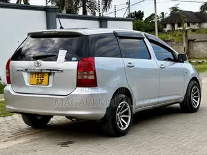 Toyota Wish 2004 Silver