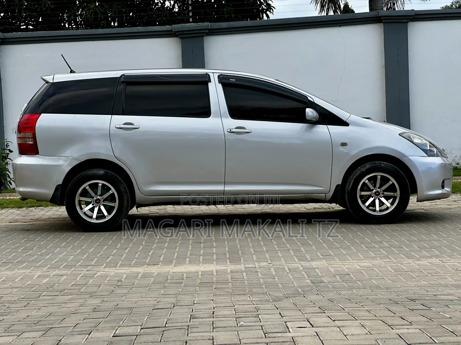 Toyota Wish 2004 Silver