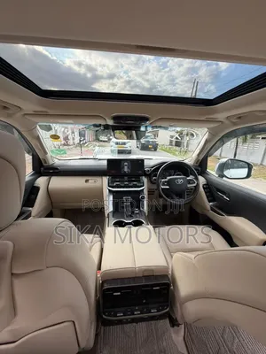 Toyota Land Cruiser 2024 White