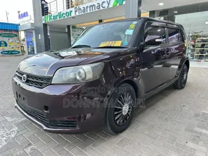 Toyota Corolla Rumion 2011 Maroon