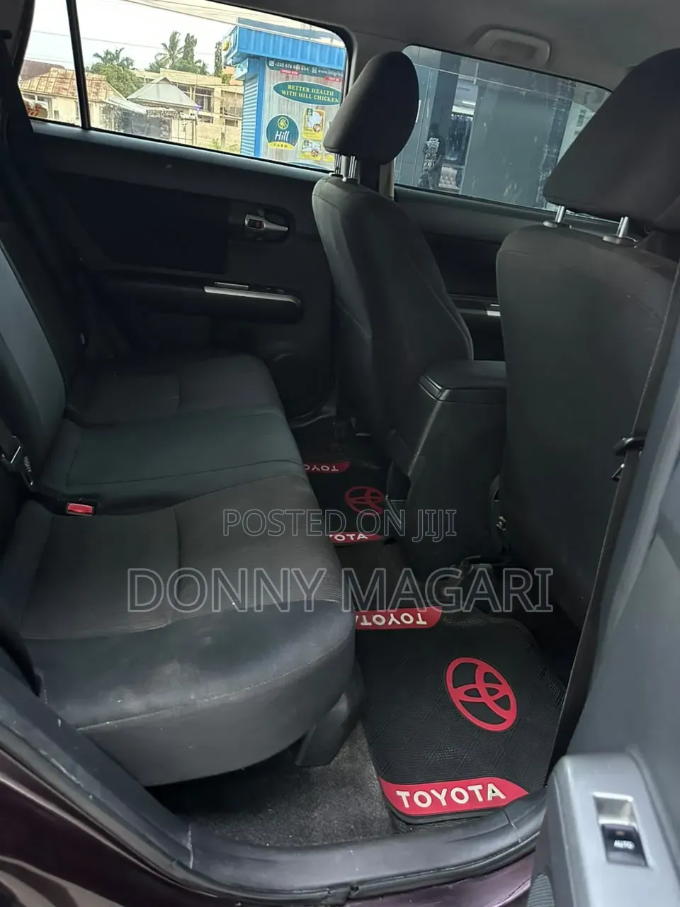 Toyota Corolla Rumion 2011 Maroon