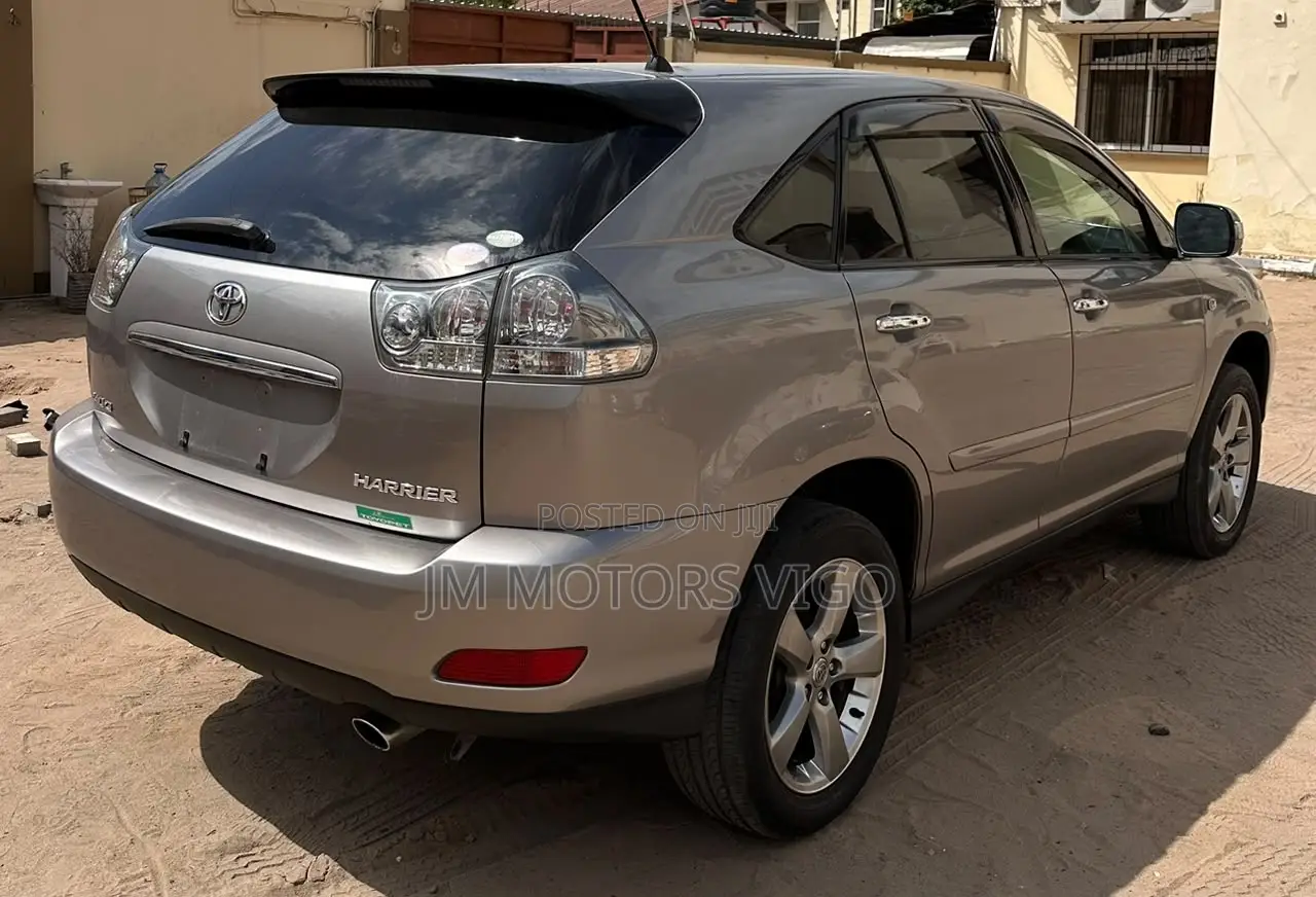 Toyota Harrier 2007 Brown