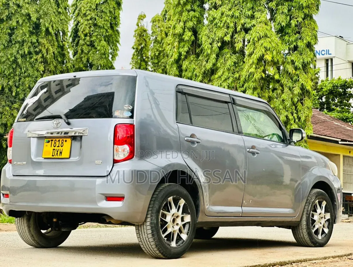 Toyota Corolla Rumion 2008 Gray