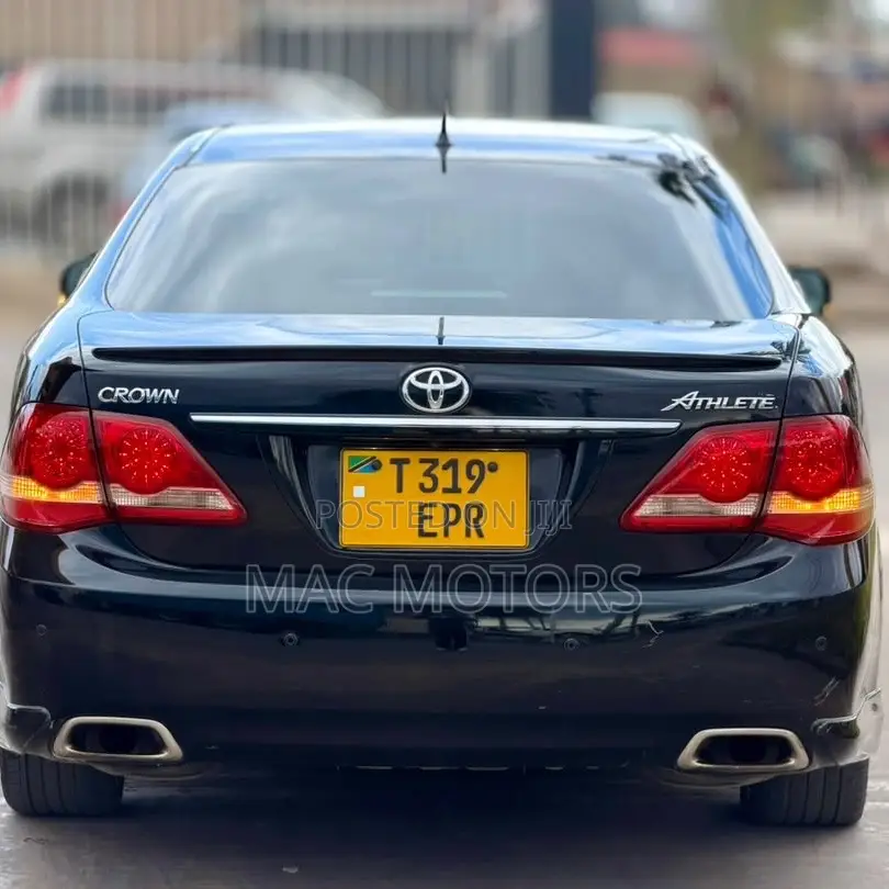 Toyota Crown 2009 Black