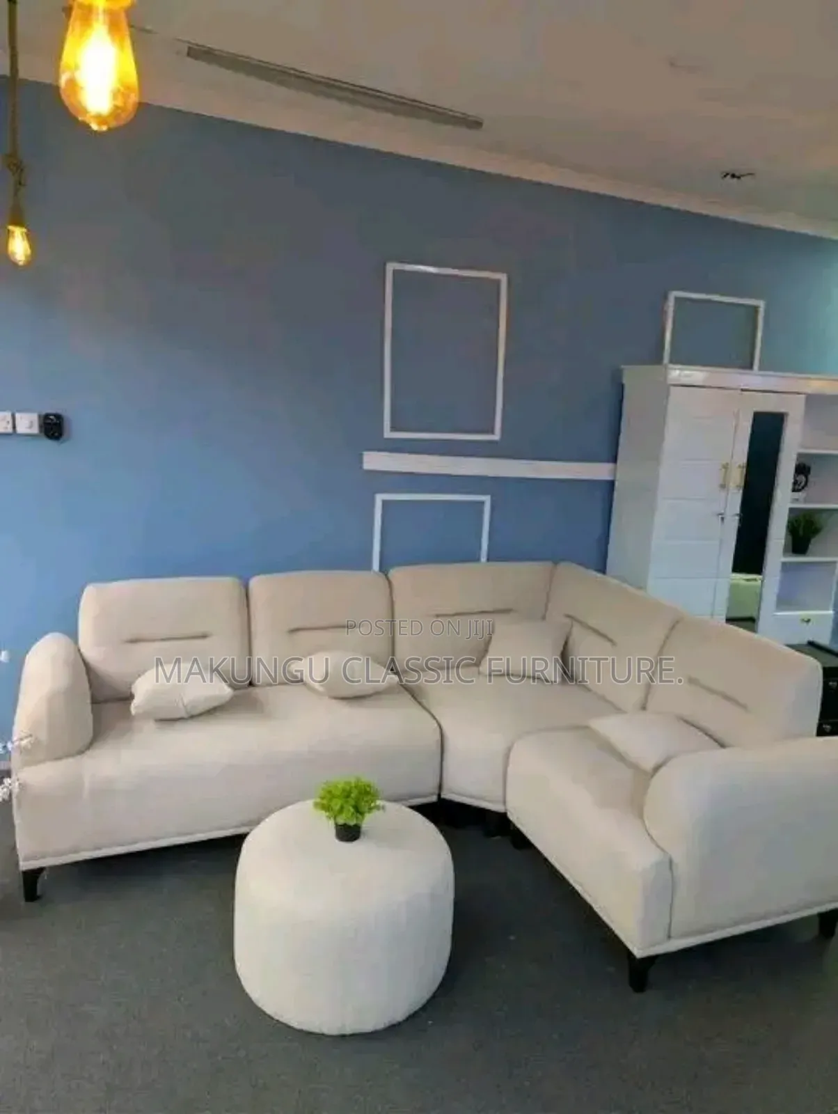Sofa Ya Kisasa Ya L Yenye Seats Nne Ina Fibres Spring Godoro Imara
