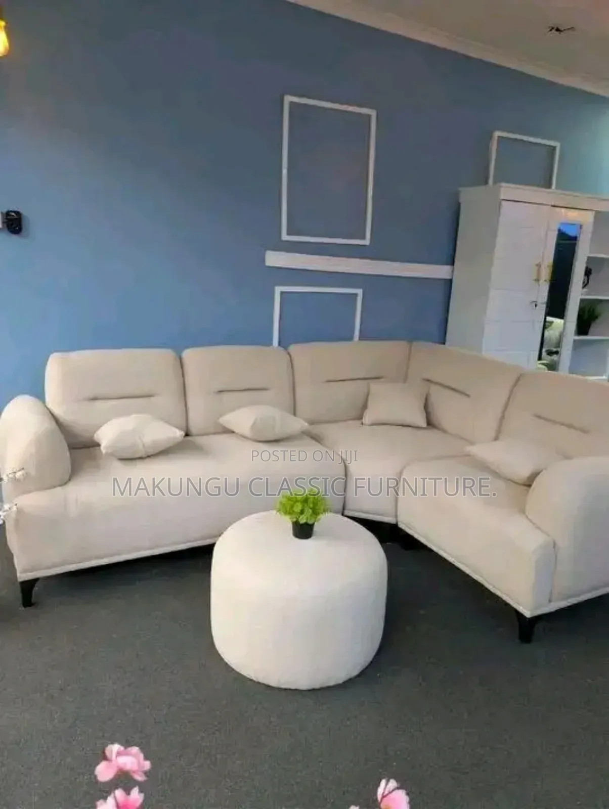 Sofa Ya Kisasa Ya L Yenye Seats Nne Ina Fibres Spring Godoro Imara